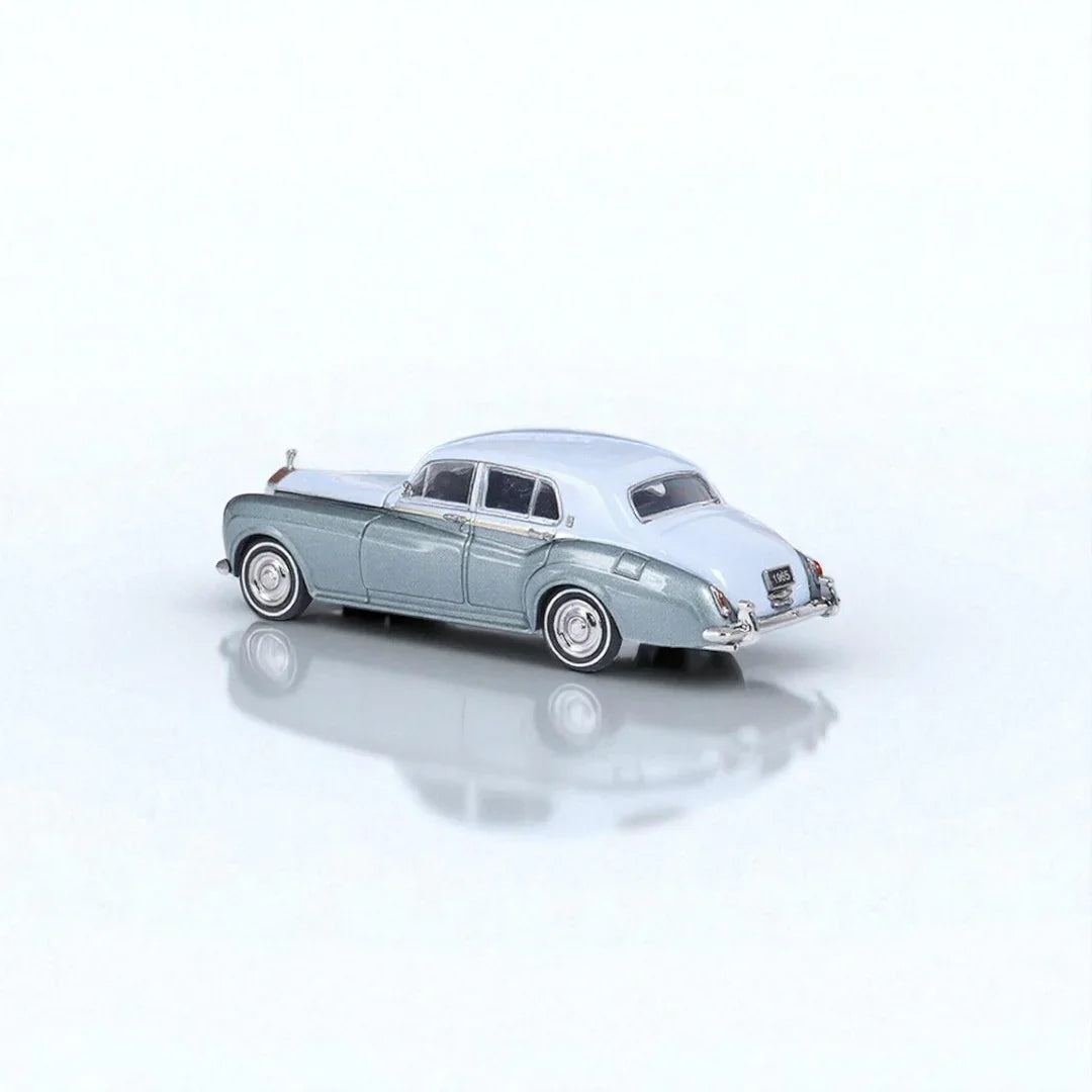 GFCC 1:64 Scale 1965 Rolls-Royce Silver Cloud III Light Blue and Light Green Diecast Car Model - Jaiman Toys