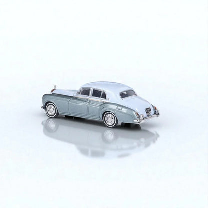 GFCC 1:64 Scale 1965 Rolls-Royce Silver Cloud III Light Blue and Light Green Diecast Car Model - Jaiman Toys