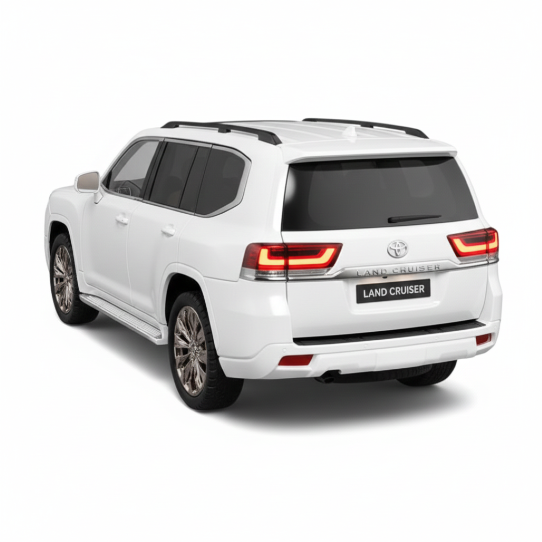 GCD 1:64 Toyota Land Cruiser LC300 – White (RHD) | Premium Diecast SUV Model