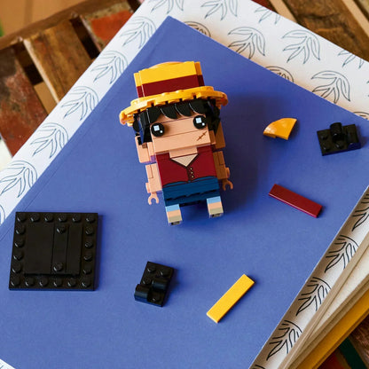 LEGO® 40799  BrickHeadz™ Monkey D. Luffy Figure –  Collectible Building Set (136 Pieces, Age 10+)