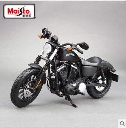 Maisto 2014 Harley-Davidson Sportster Iron 883 1:12 Die-Cast Motorcycle Model