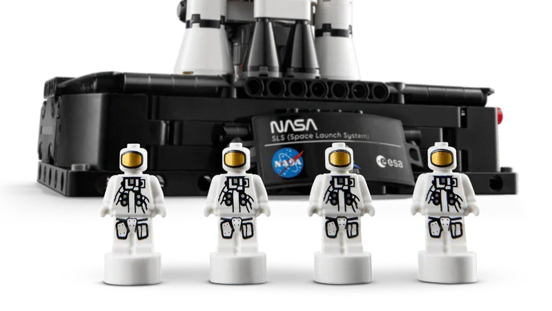 LEGO® 42221 Technic NASA Artemis Space Launch System Rocket | 632 Pieces | Ages 9+