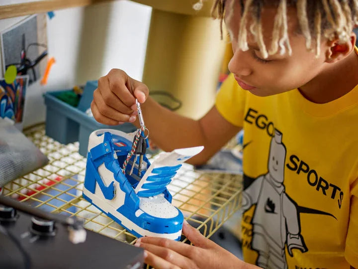 LEGO Nike Dunk Trainer Building Kit 43008 (1180 Pieces)