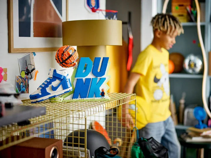 LEGO Nike Dunk Trainer Building Kit 43008 (1180 Pieces)