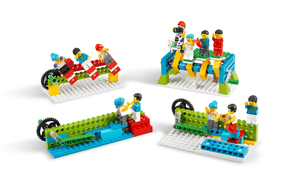 LEGO Education 45401 BricQ Motion Essential Set   STEM Physics Kit for Classrooms