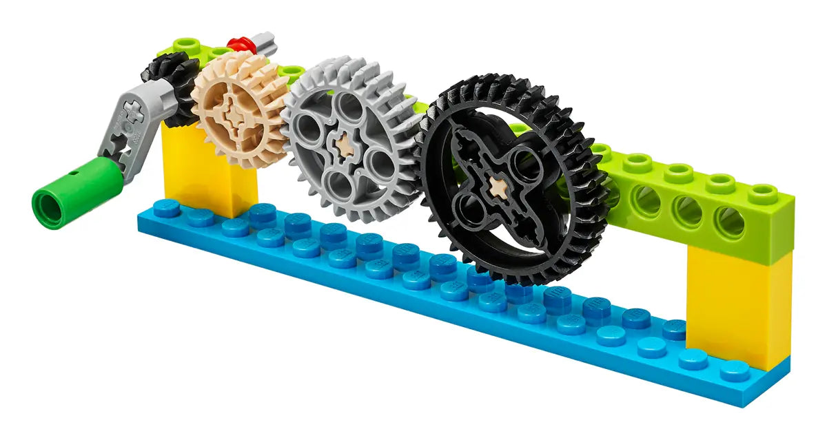 LEGO Education 45401 BricQ Motion Essential Set   STEM Physics Kit for Classrooms