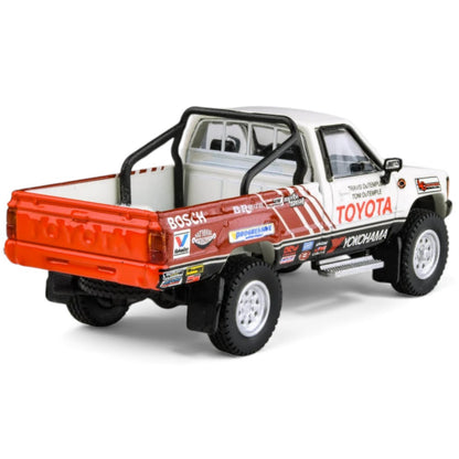 PARA64 1:64 Toyota Hilux Class 7S Racing Truck 1985 – Diecast Model Pickup (White)