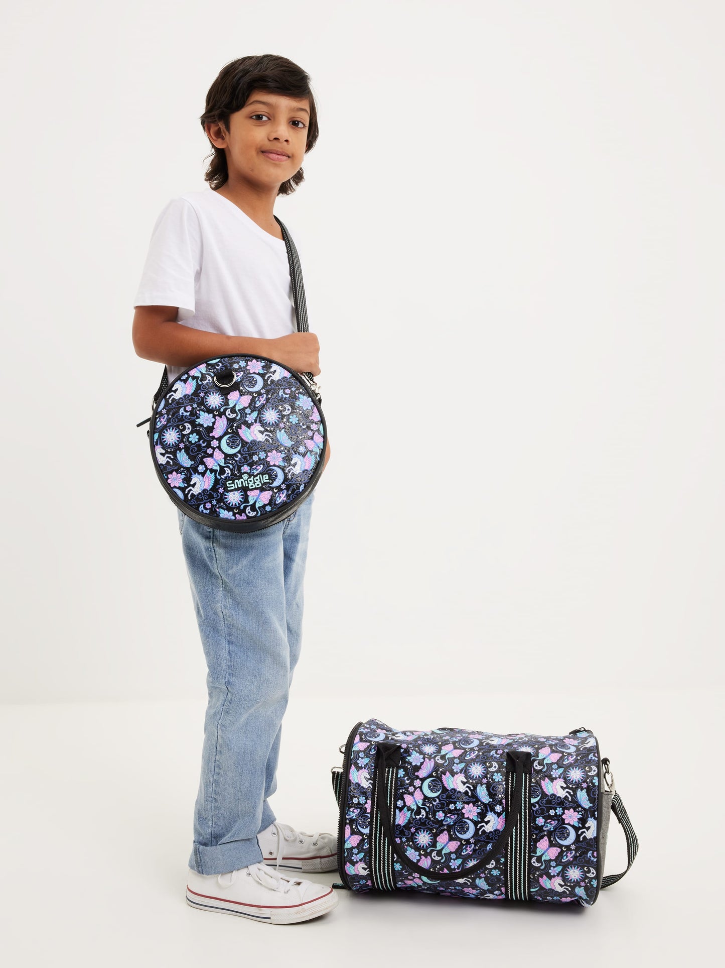 Smiggle Kids Travel Duffel Bag | Weekender Sports Bag with Adjustable Shoulder Strap, Large Capacity&  Cute Designs (44cm) (1 Assorted Bag)