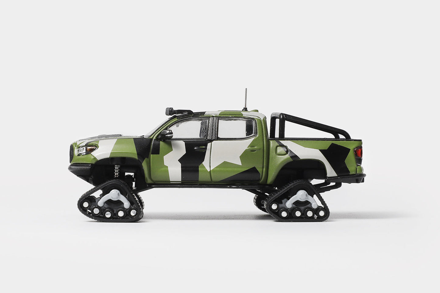 GCD 1:64 Toyota Tacoma Pickup Snow Version Camouflage (LHD) Diecast Model Car – KS-077-510