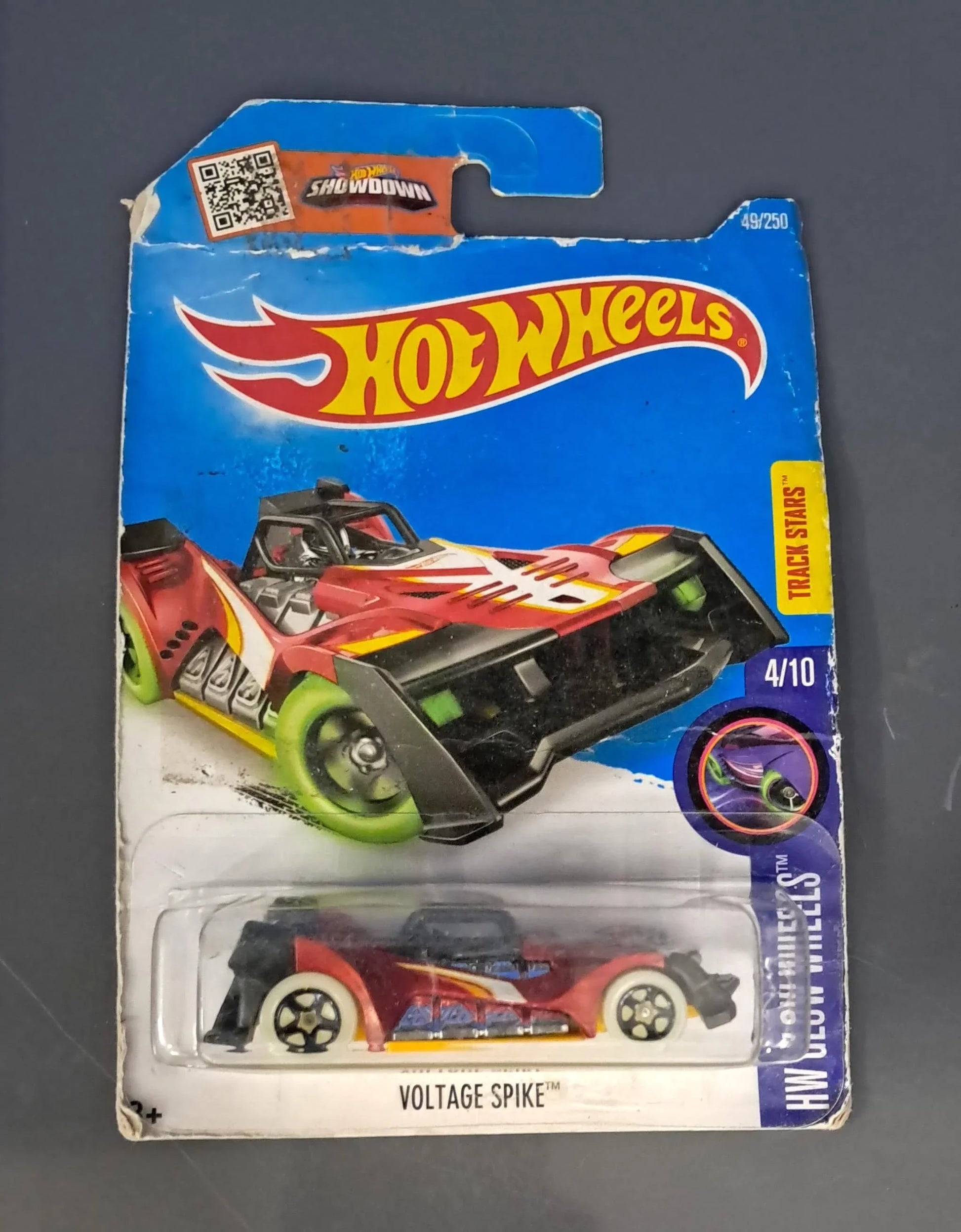 Hot wheels HW Glow Wheels 4/10 VOLTAGE SPIKE - ( CARD DAMAGE ) - Jaiman Toys