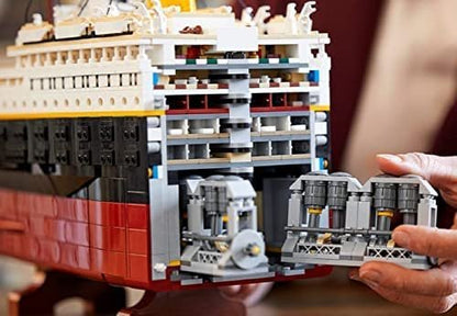 Lego 10294 Titanic, 9090 Pieces