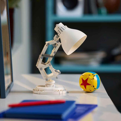 LEGO 21357 Ideas Disney Pixar Luxo Jr. Building Set for Adults – Collectible Pixar Lamp Display Model (613 Pieces)