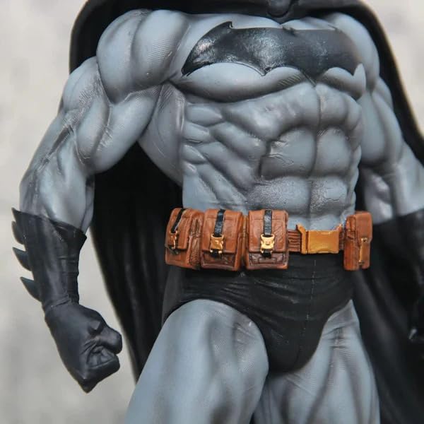 DC Batman Collectible Statue (38 cm)  – Dark Knight Superhero Display Figure with Cape & Base