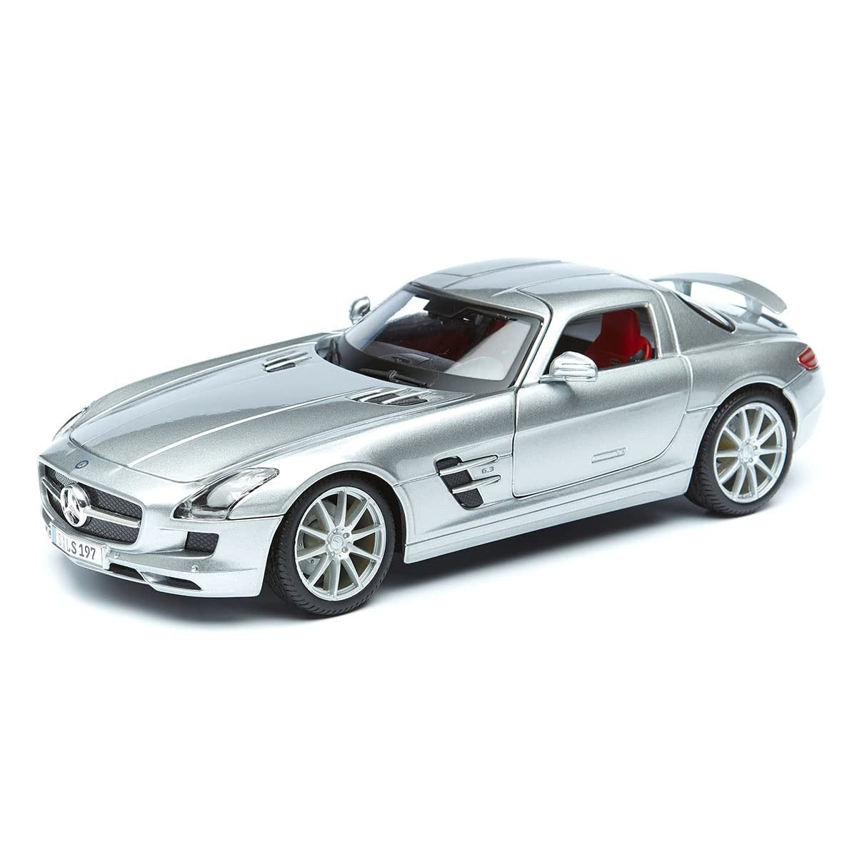 Maisto Mercedes Benz SLS AMG Silver Metallic Special Edition 1/18 Diecast Model Car 31389