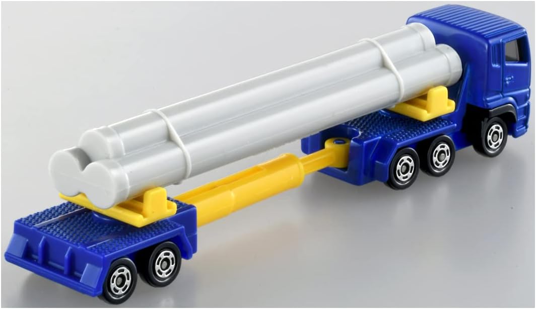Takara Tomy Tomica No.140 Mitsubishi Fuso Super Great Pole Trailer with Extendable Drawbar, Detachable Trailer & 3 Cargo Accessories