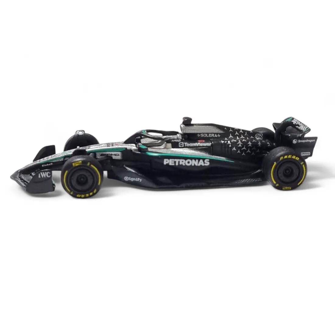 Bburago 1:64 Scale Mercedes-AMG F1 W16 E Performance #63 George Russell 2025 Diecast Formula One Racing Car Model