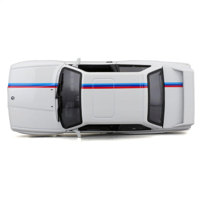 Bburago 1:24 1988 BMW 3 Series M3 (E30) Die-Cast Car – Classic Collector Model