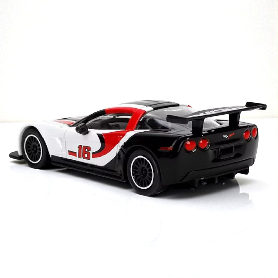 Majorette Collector Edition – 2005 Chevrolet Corvette C6R – White | Premium Die-Cast Model