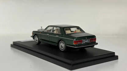 GFCC 1:64 Rolls-Royce Silver Spur III Luxury Classic 1994 with Silver Beltline In Green Diecast Model Car - Jaiman Toys