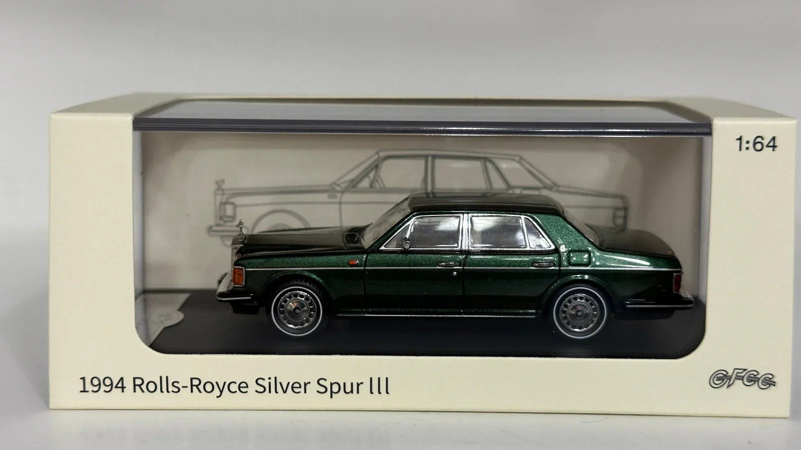 GFCC 1:64 Rolls-Royce Silver Spur III Luxury Classic 1994 with Silver Beltline In Green Diecast Model Car - Jaiman Toys