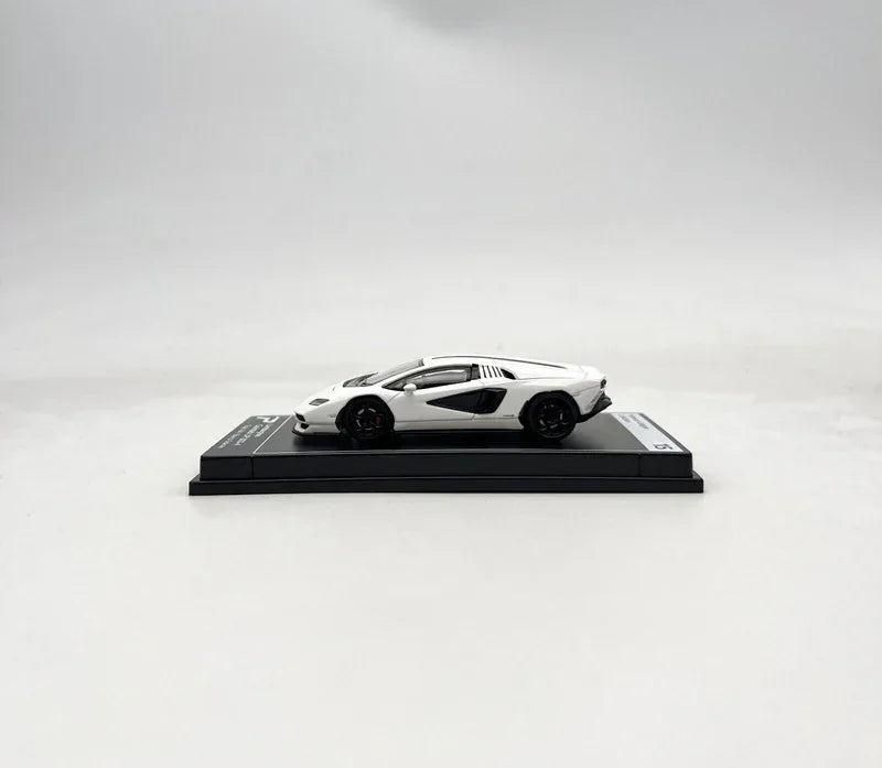 PosterCars 1:64 Lamborghini Countach LPI 800-4 – White – Acrylic Box | Hypercar League Collection - Jaiman Toys
