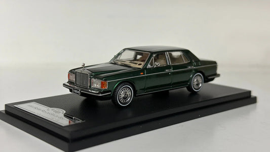GFCC 1:64 Rolls-Royce Silver Spur III Luxury Classic 1994 with Silver Beltline In Green Diecast Model Car - Jaiman Toys