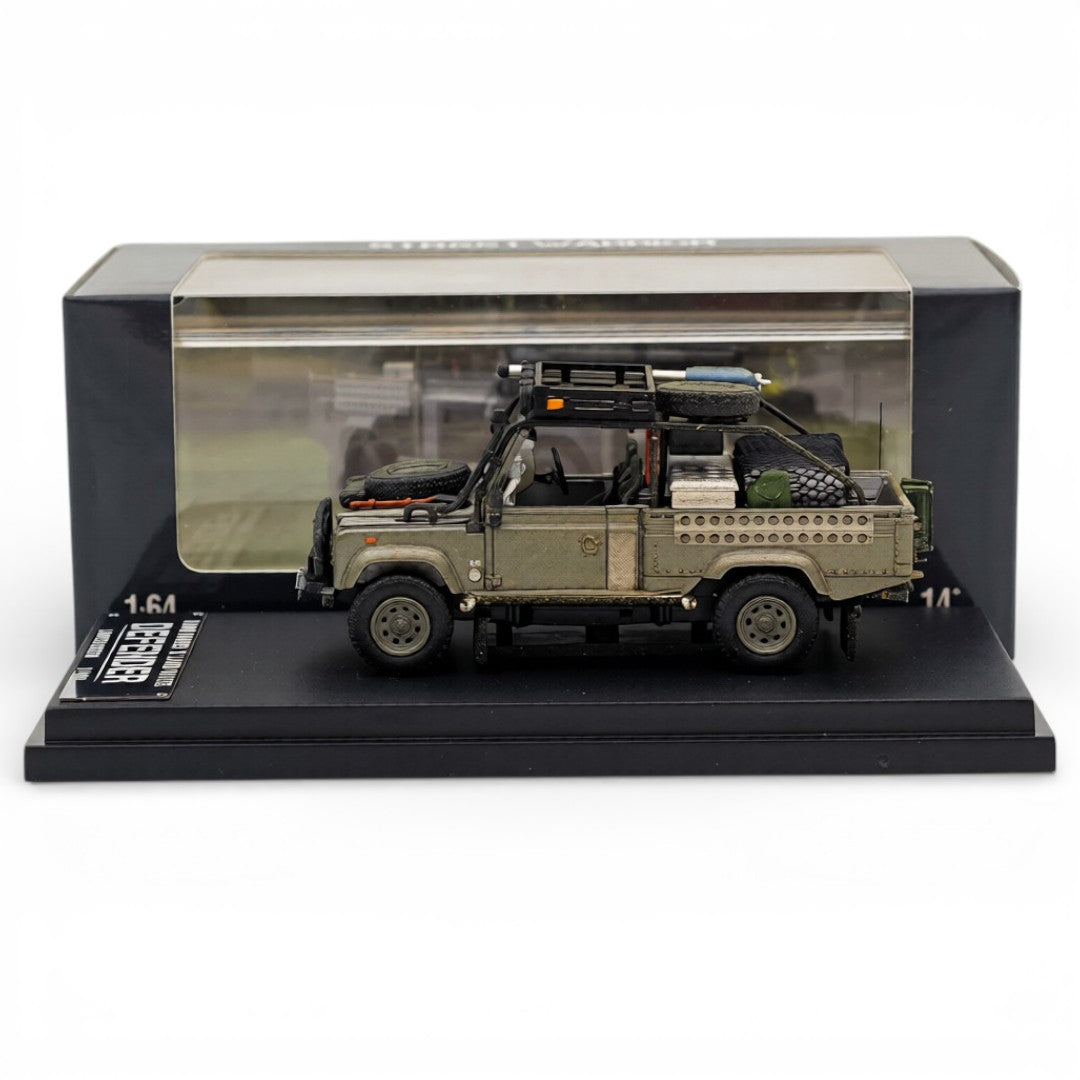 Street Weapon 1:64 Land Rover Defender Pick Up – Tomb Raider Movie Version Diecast Model with Accessories & Display Base