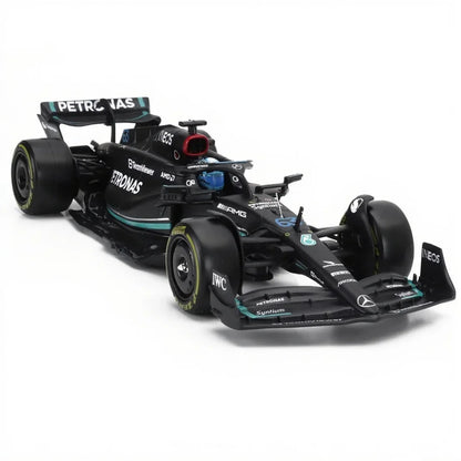 Bburago 1:24 Mercedes-AMG Petronas F1 W14 #63 – George Russell Diecast Model Car