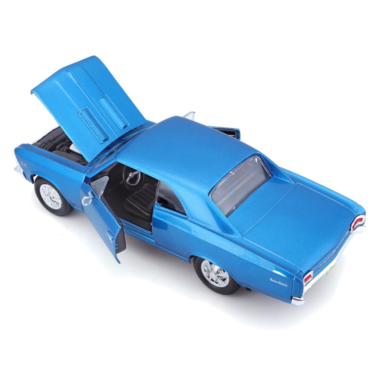 Maisto 1966 Chevrolet Chevelle SS 396 1:24 Die-Cast Model Car | Collector's Collection | Blue Classic Muscle Car