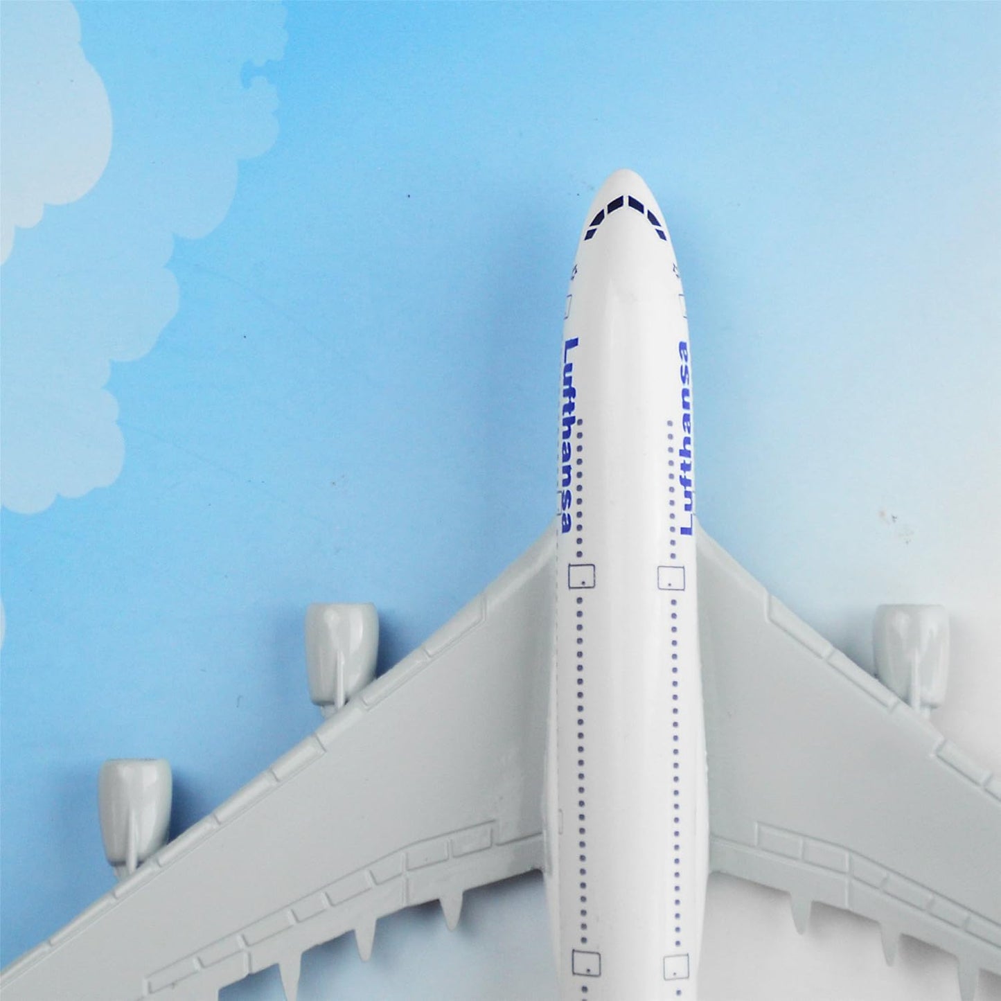 Breatoi Die-Cast Aeroplane Scale Model – Lufthansa A380 Aircraft (16 cm)
