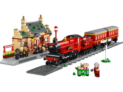 LEGO 76423 Harry Potter Hogwarts Express &amp; Hogsmeade Station (1074 Pieces)