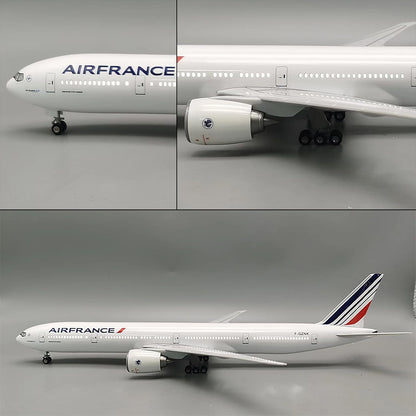 Diecast Aeroplane Display Model with Light : (1:130 Scale Model (Boeing B747 Air France)), White