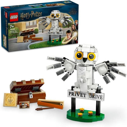 LEGO Harry Potter 76425 Hedwig at 4 Privet Drive, Buildable Toy for 7 Plus Year Old Kids, Girls & Boys, with an Owl Figure, Independent Play Set, Small Wizarding World Ramadan Gift Idea