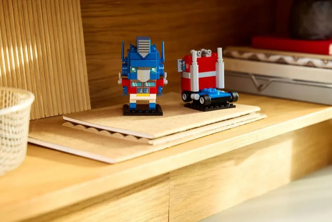 LEGO 40803 Transformers Brickheadz Optimus Prime Robot & Vehicle Set |Buildable Robot & Truck Model with Spinning Wheels Collectible Toy for Ages 10+