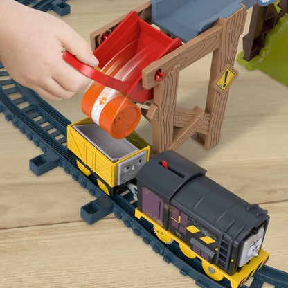 Fisher-Price Thomas & Friends Diesel’s Lift & Load Construction Set – Motorized Train Track Playset with Diesel Engine