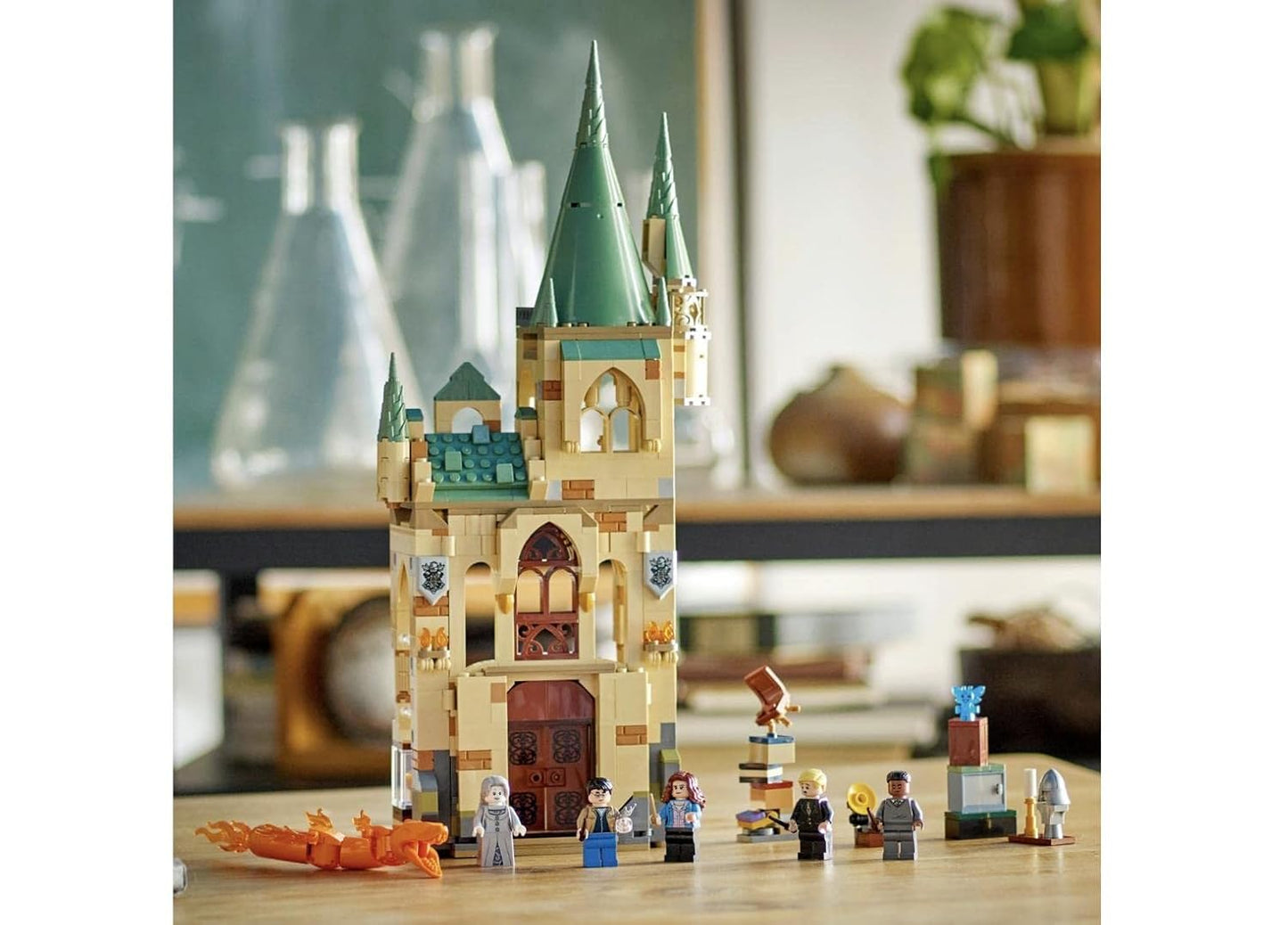 LEGO Harry Potter Hogwarts Room of Requirement 76413 Building Toy Set (587 Pcs)