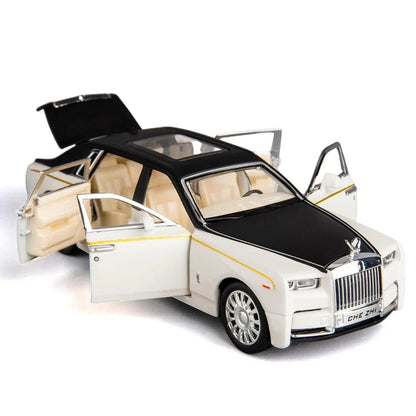 Che-ZHI  1:24 Scale Rolls-Royce Phantom Die-Cast White/Black Model with Lights and Sounds