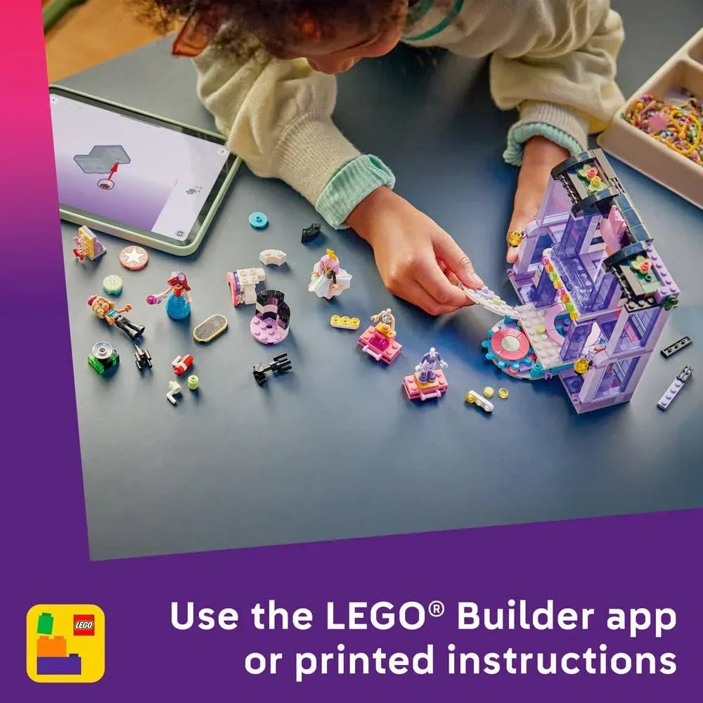 LEGO Friends 42685 Heartlake City Fashion Show - Dress-Up Toy w/ 3 Mini Dolls, a Catwalk, Customisable Outfits incl. Skirt, Coat, Hats & Accessories - Creative Gift for 7+ Year Old Girls