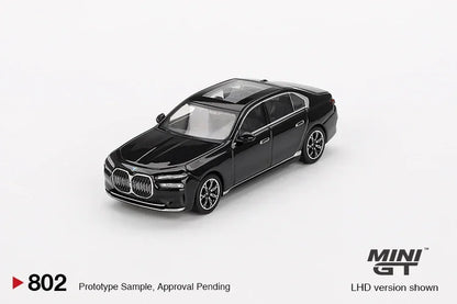 Mini GT 1:64 BMW i7 xDrive60 Black Sapphire | Luxury Electric Sedan Diecast (Blister Pack)