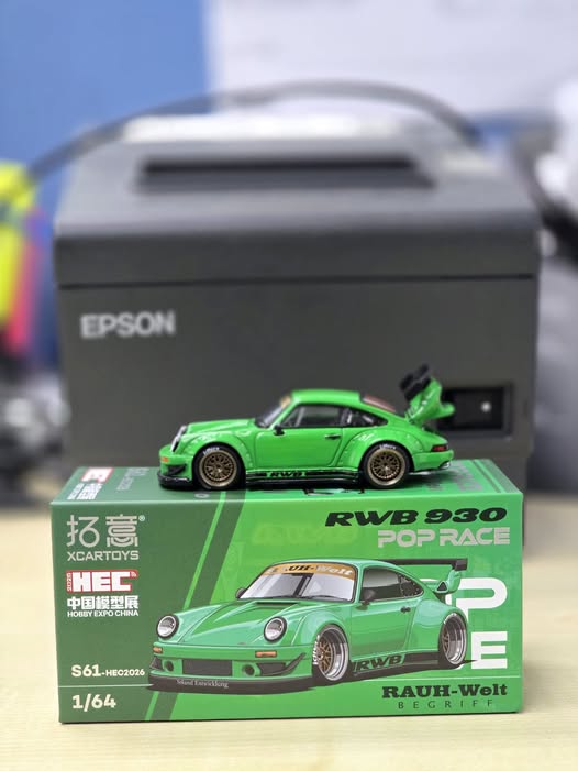 Pop Race 1:64 Porsche RWB 930 Green HEC 2026 Die-Cast Model Car
