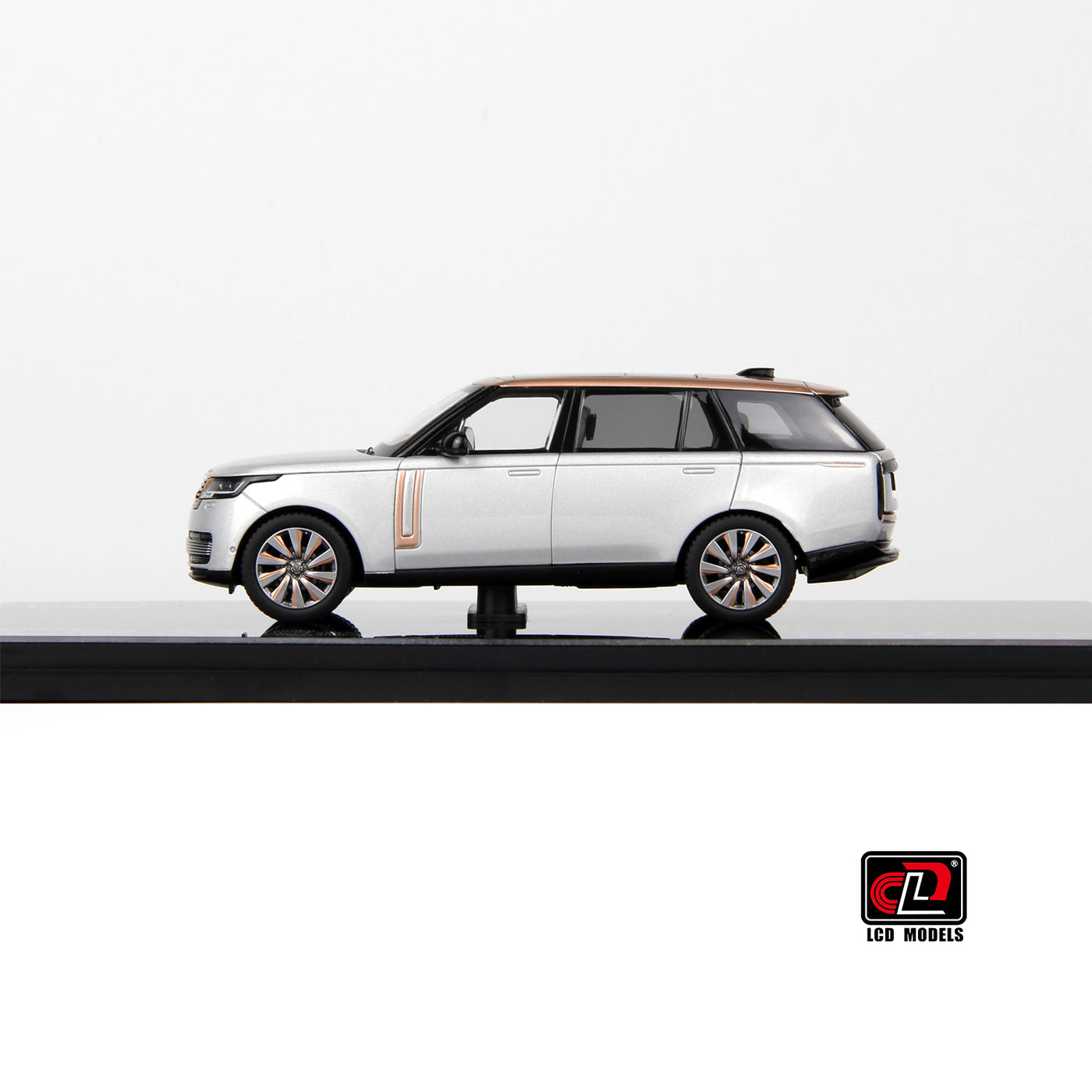 LCD Models 1:43 Land Rover Range Rover SV Die-Cast Model Car