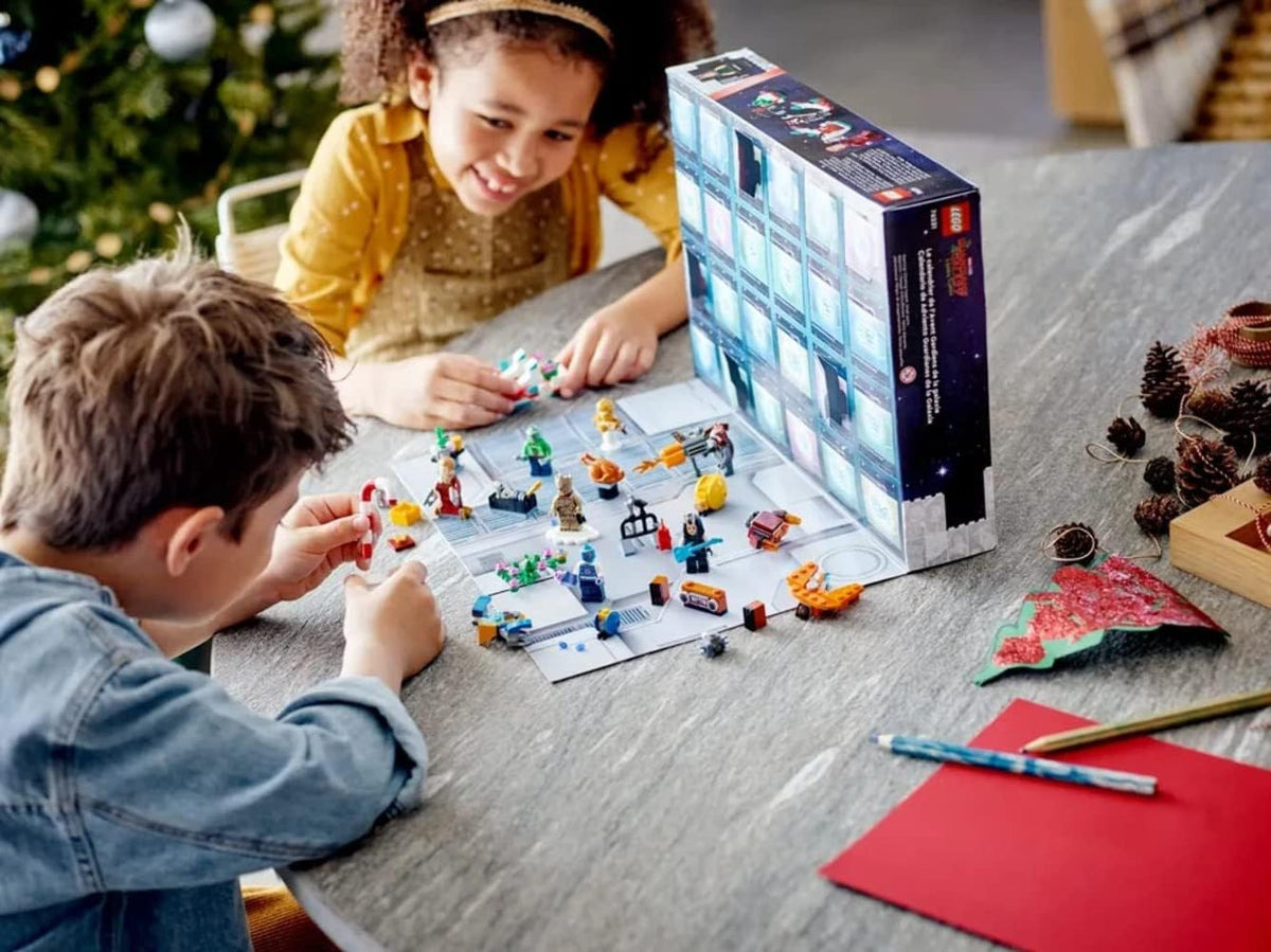LEGO Marvel Guardians of the Galaxy Advent Calendar 76231 | Christmas Countdown Building Set with 24 Daily Surprises, 6 Minifigures Including Groot, 268 Pieces | Gift for Kids Ages 6+