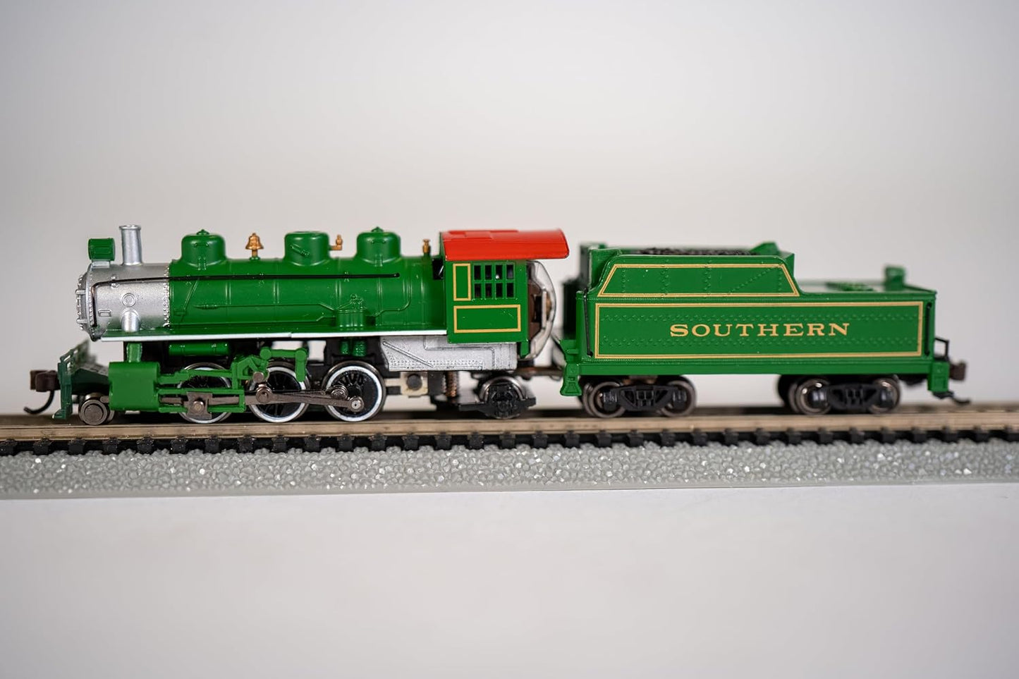 Bachmann Prairie 2-6-2 Steam Locomotive with Tender Southern N Scale