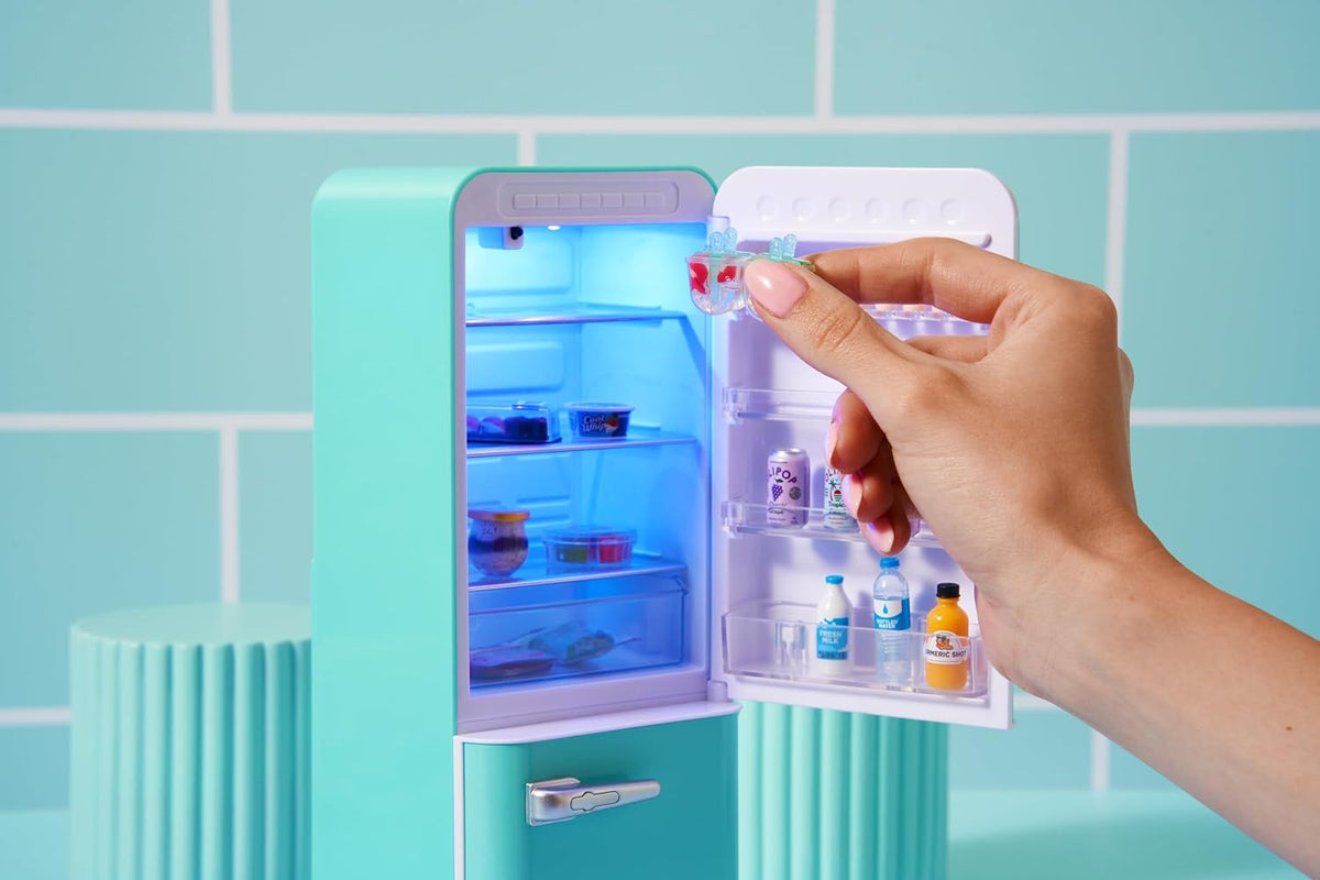 Mini Brands Fill The Fridge Season 1 Playset + 2 Mini Brands Capsules | Mini Grocery Fridge with Mini Food & Drink Collectibles | Toy Playset for Kids Ages 5+-Blue