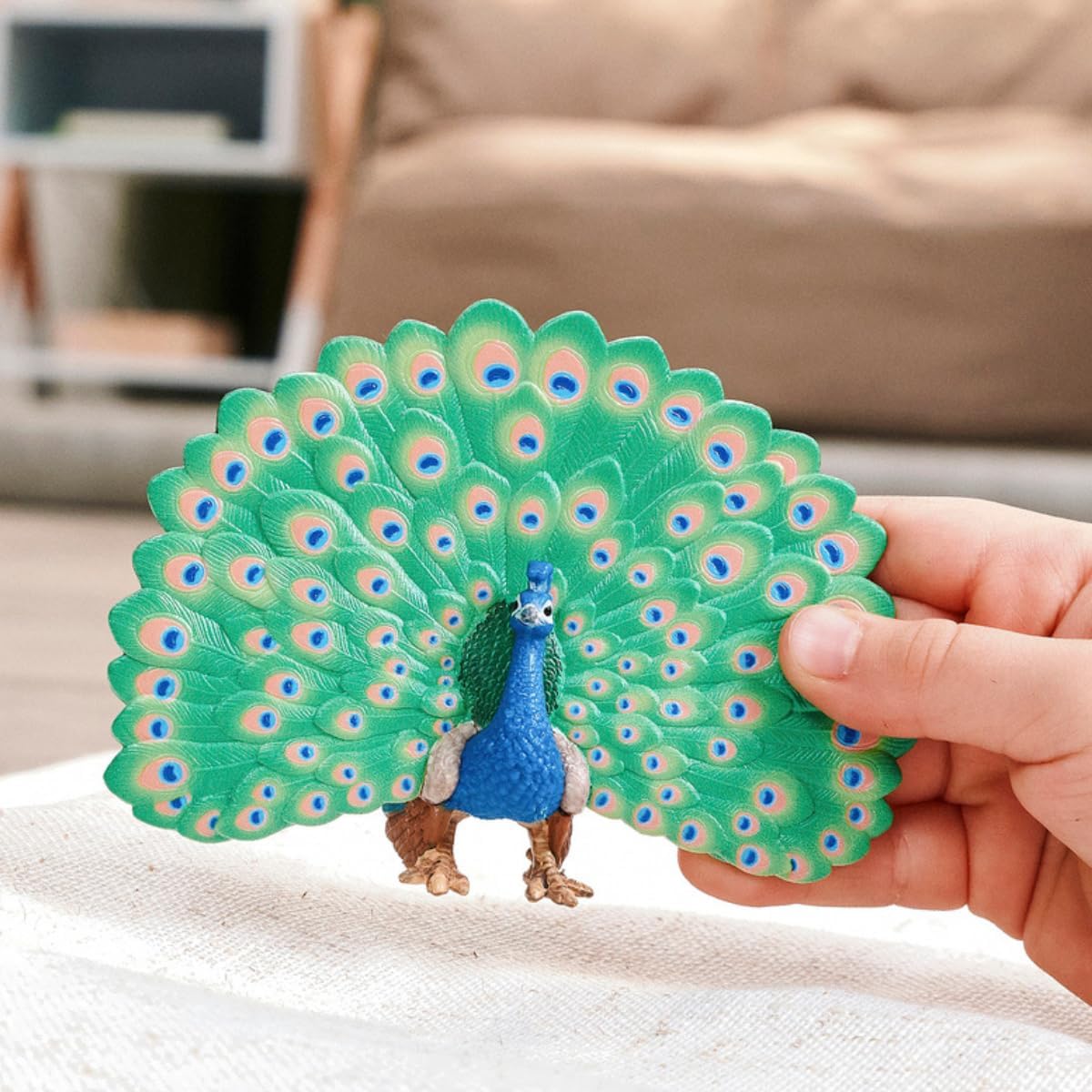 Schleich Farm World - Peacock Toy Figurine - Kids Ages 3+ | 14926 | Farm Animal Figurine, Realistic Animal Toys, Barn Toy for Kids 3+, Screen-Free Imaginative Pretend Play, Montessori