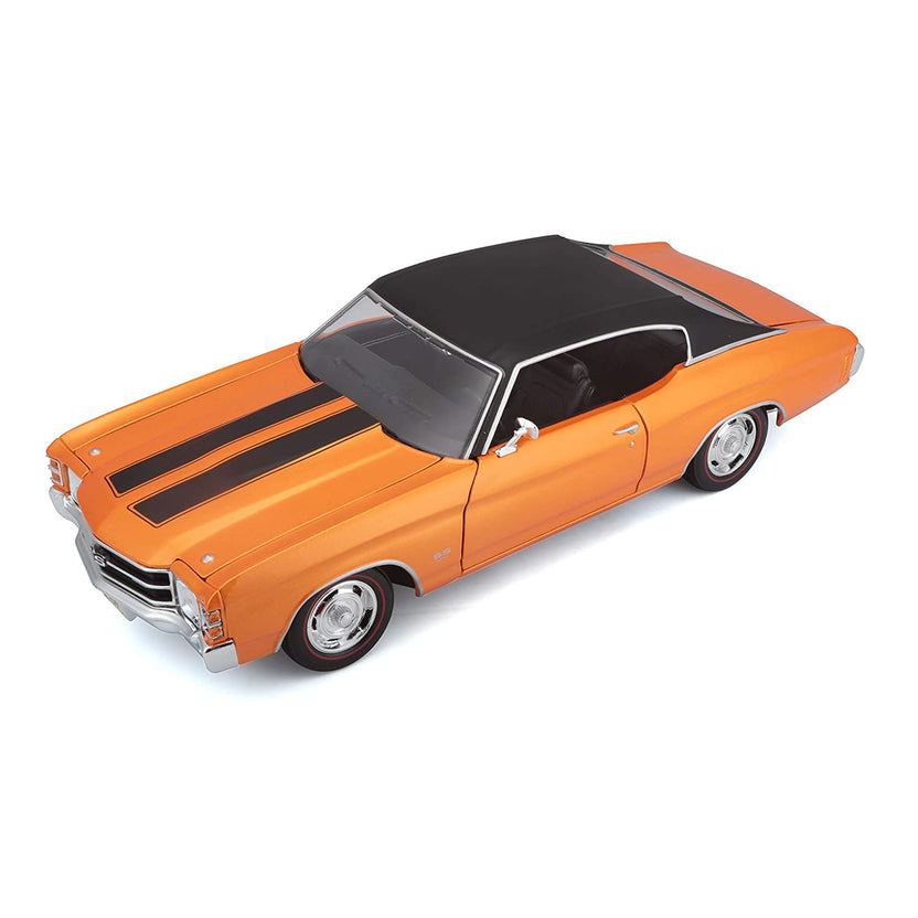 Maisto 1:18 1971 Chevrolet Chevelle SS 454 Sport Coupe Die-Cast Model Car | Classic Muscle Car Collectible