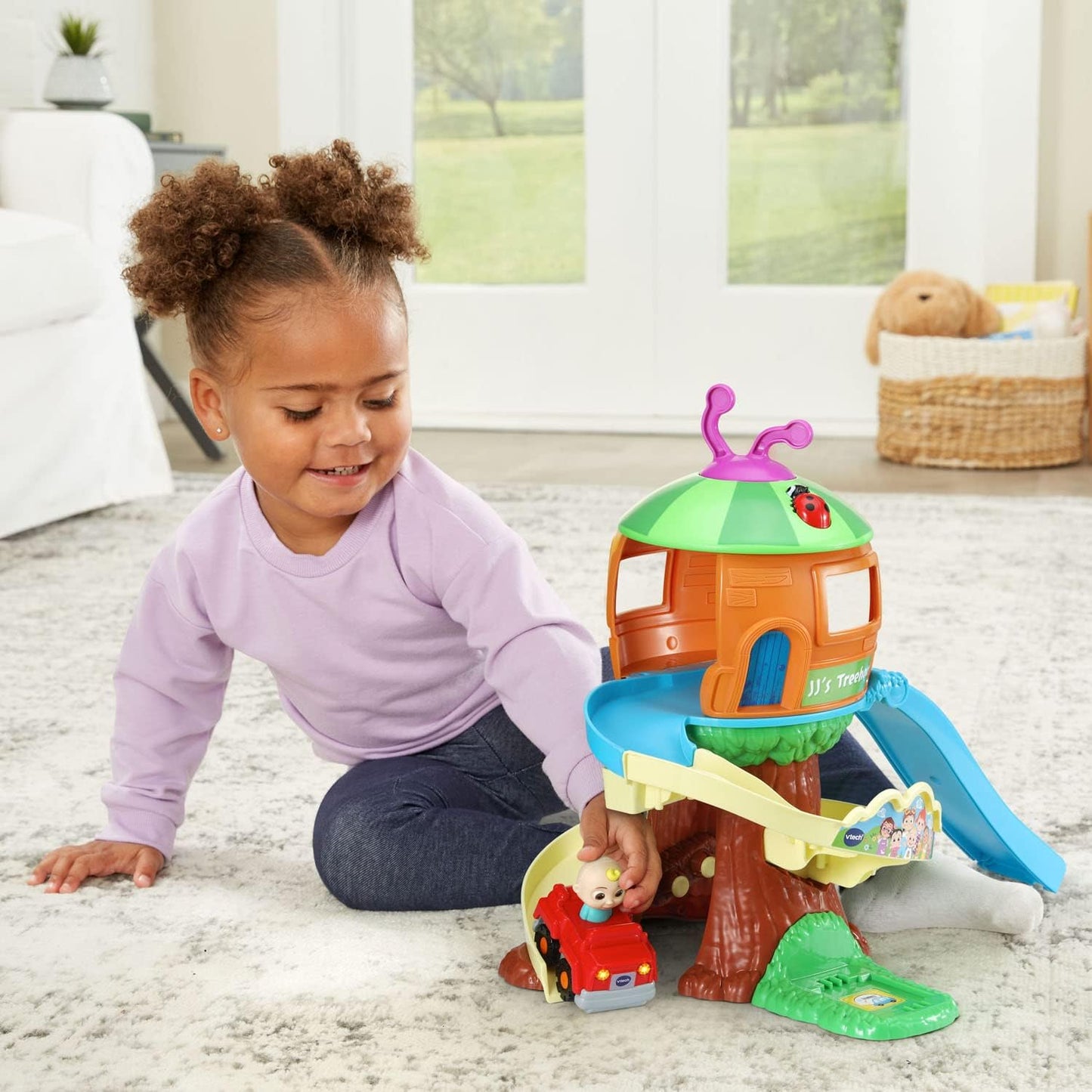 VTech CoComelon Go! Go! Smart Wheels Treehouse Track Set | Interactive Treehouse Raceway Playset with JJ SmartPoint Vehicle, Lights, Sounds & Educational Play