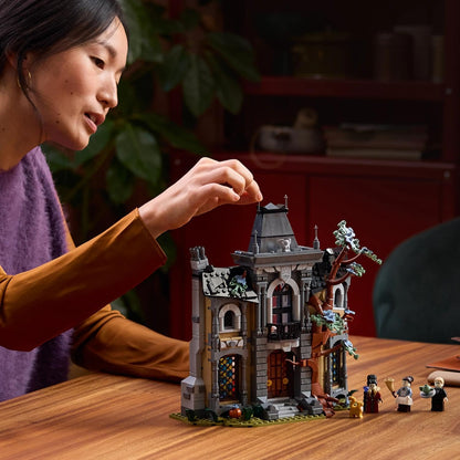 LEGO® Icons Mayor Manor 11383 – Eerie Mansion Decor | 1,420-Piece Model House Building Kit for Adults