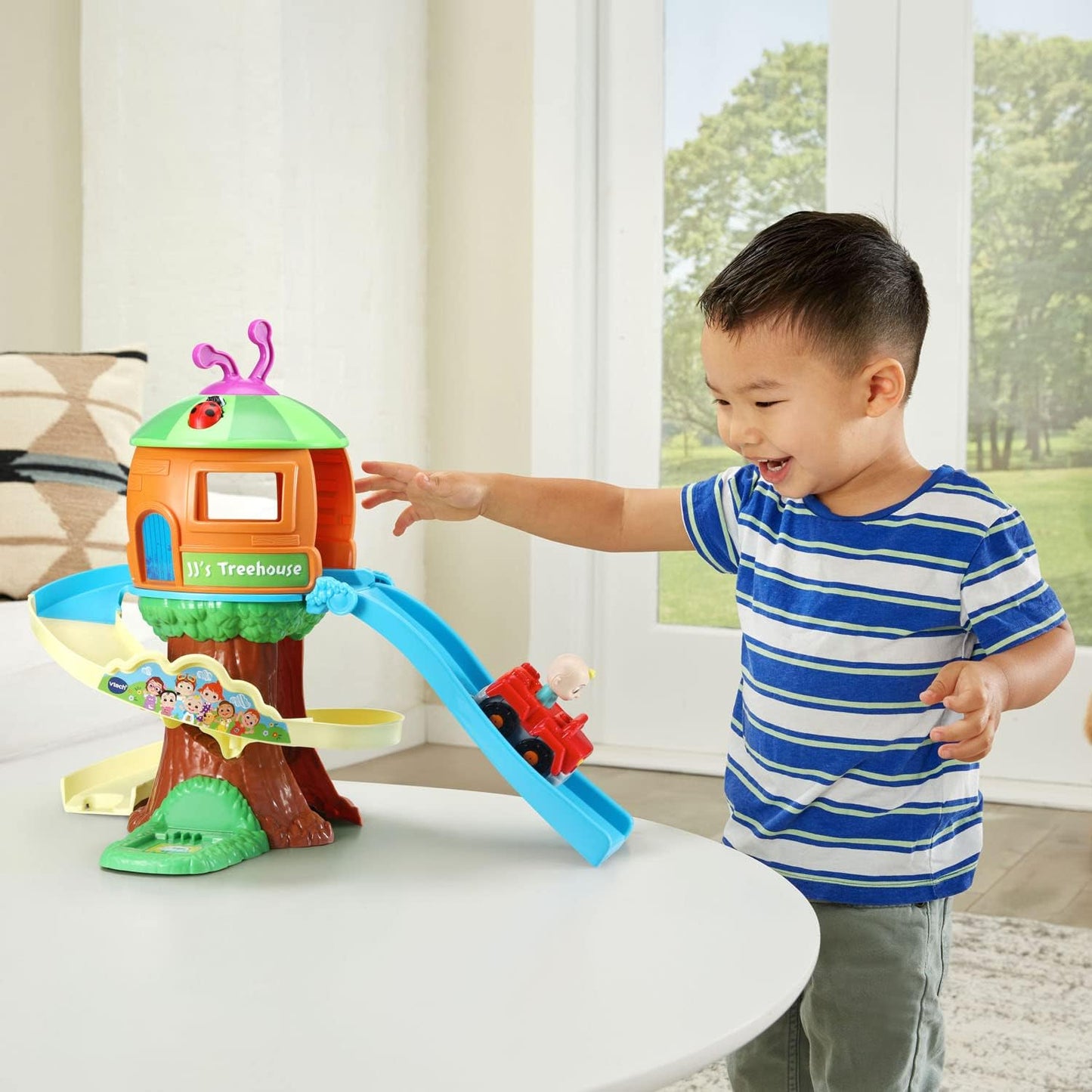 VTech CoComelon Go! Go! Smart Wheels Treehouse Track Set | Interactive Treehouse Raceway Playset with JJ SmartPoint Vehicle, Lights, Sounds & Educational Play