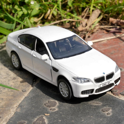 RMZ City 1:32 Scale BMW M5 Die-Cast Model Car – White & Metallic Blue | Collectible Luxury Sports  with Opening Doors 2 Colour Variants